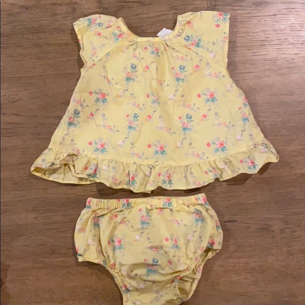 Baby Gap floral outfit